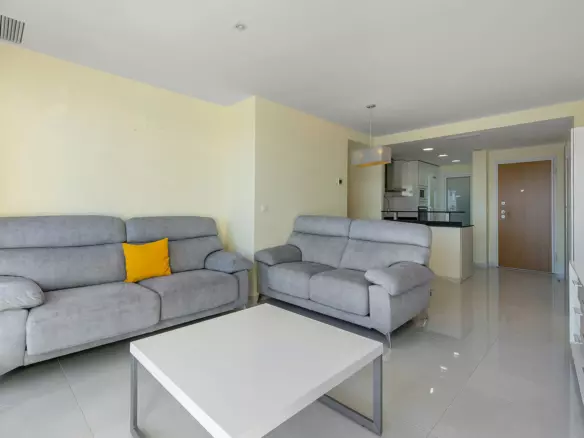 2-bedroom Penthouse In Torrevieja, Spain (175 M²)