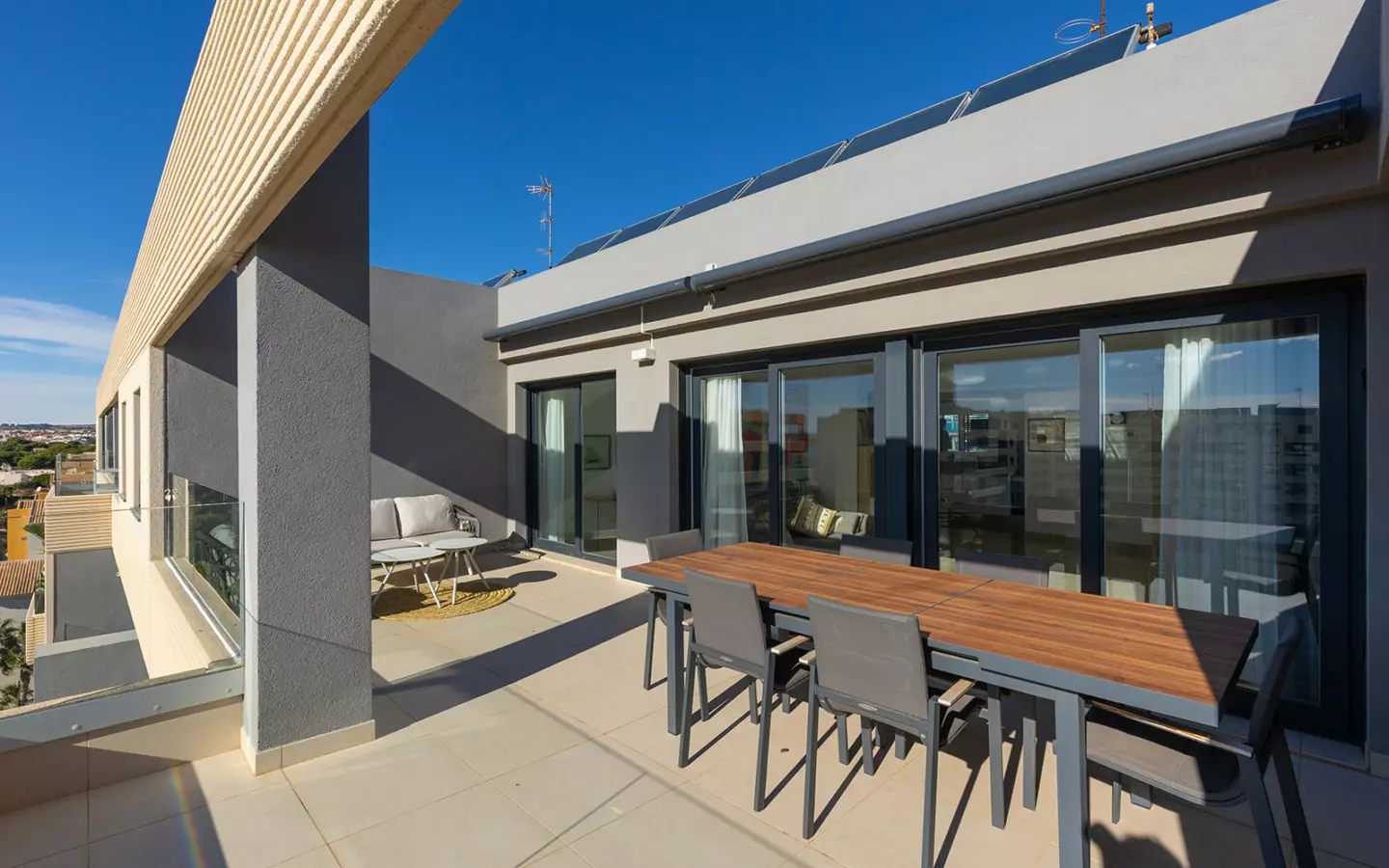 3-bedroom Penthouse In Torrevieja, Spain (139 M²)
