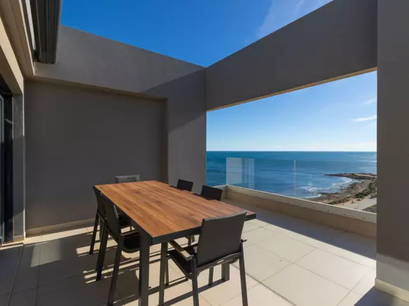 3-bedroom Penthouse In Torrevieja, Spain (139 M²)