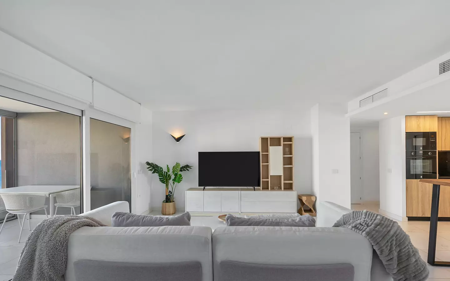 2-bedroom Apartment In Torrevieja, Spain (122 M²)