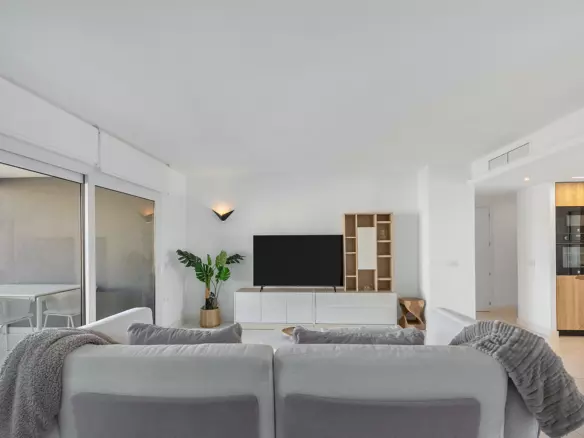 2-bedroom Apartment In Torrevieja, Spain (122 M²)