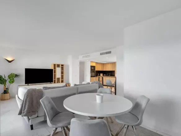 2-bedroom Apartment In Torrevieja, Spain (122 M²)