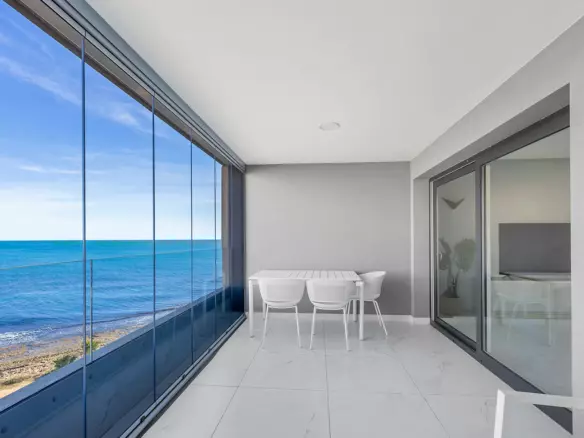 2-bedroom Apartment In Torrevieja, Spain (122 M²)