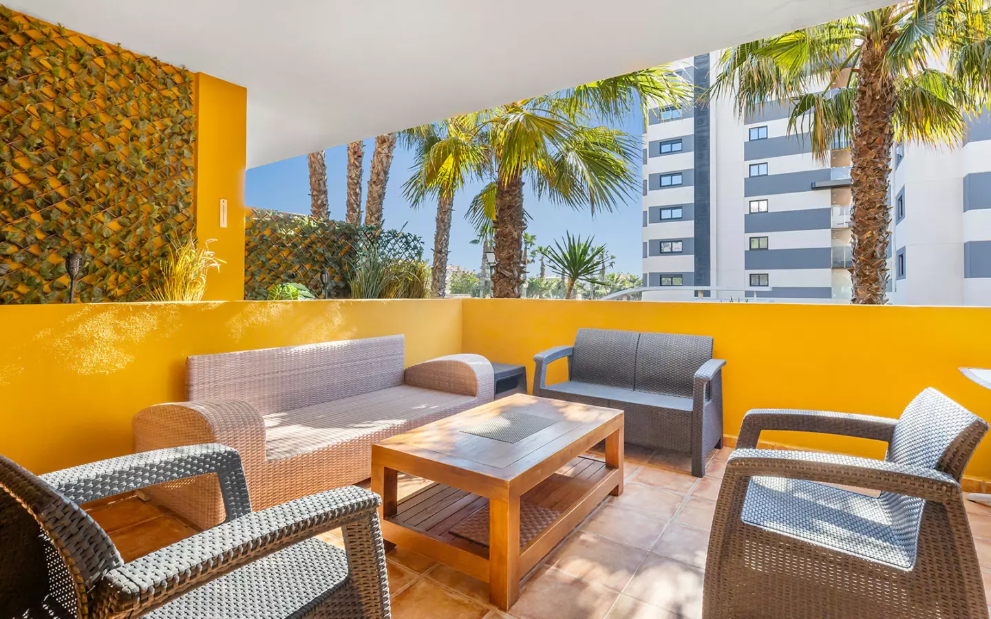 2-bedroom Apartment In Torrevieja, Spain (84 M²)