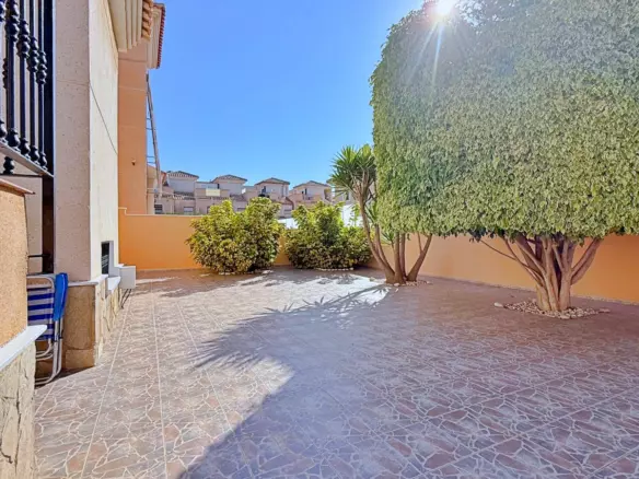 4-bedroom Villa In Orihuela, Spain (198 M²)