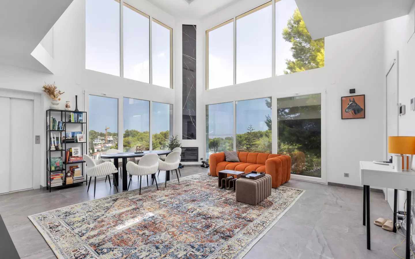6-bedroom Villa In Torrevieja, Spain (257 M²)
