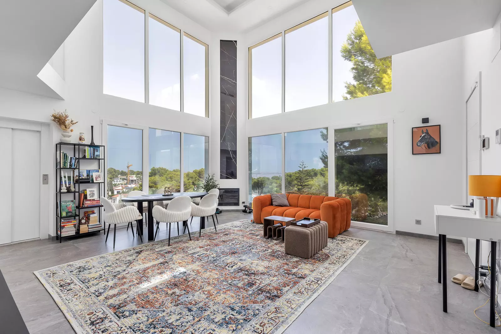 6-bedroom Villa In Torrevieja, Spain (257 M²)