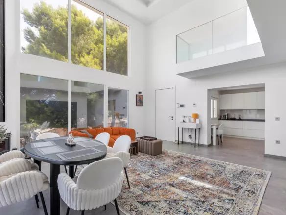 6-bedroom Villa In Torrevieja, Spain (257 M²)