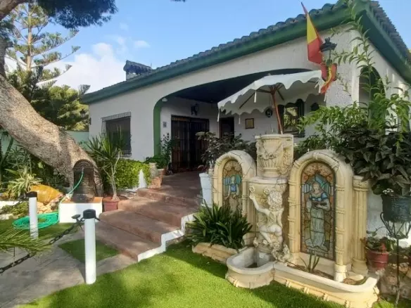 3-bedroom Villa In Orihuela Costa, Spain (250 M²)