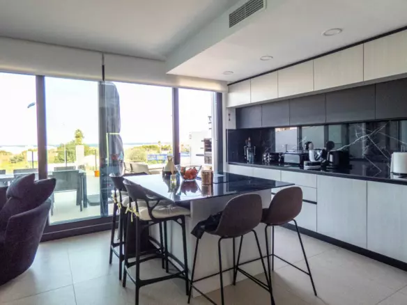 3-bedroom Apartment In Guardamar Del Segura, Spain (116 M²)
