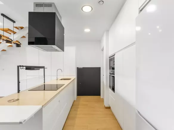 3-bedroom Villa In Benijofar, Spain (144 M²)