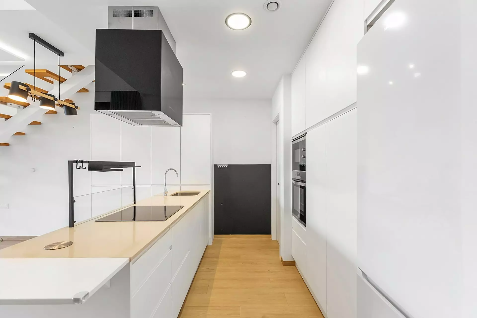 3-bedroom Villa In Benijofar, Spain (144 M²)
