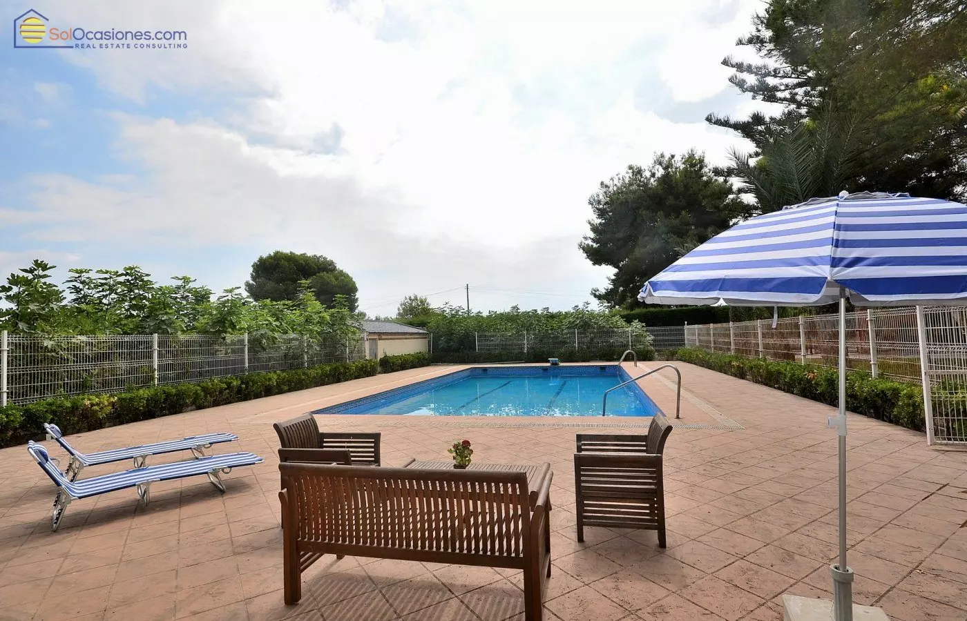 6-bedroom Villa In Torrevieja, Spain (671 M²)