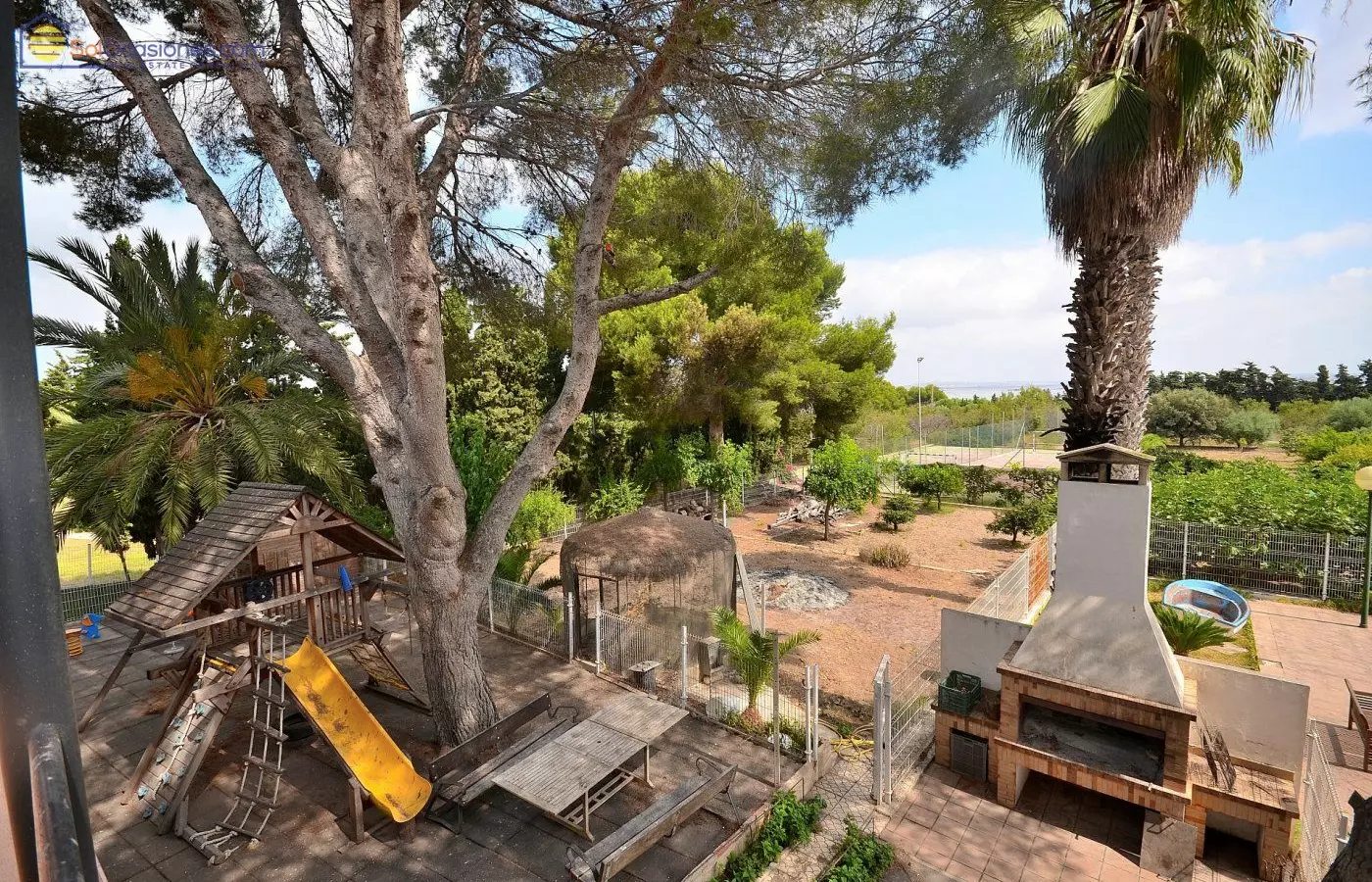 6-bedroom Villa In Torrevieja, Spain (671 M²)