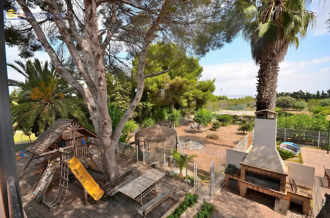 6-bedroom Villa In Torrevieja, Spain (671 M²)