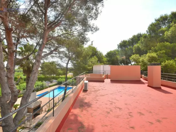 6-bedroom Villa In Torrevieja, Spain (671 M²)