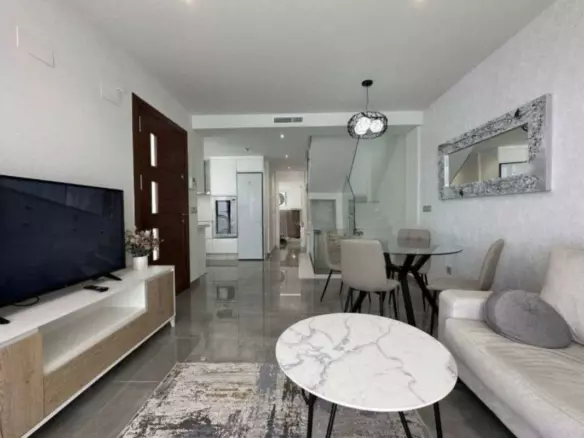 3-bedroom Villa In Torrevieja, Spain (197 M²)