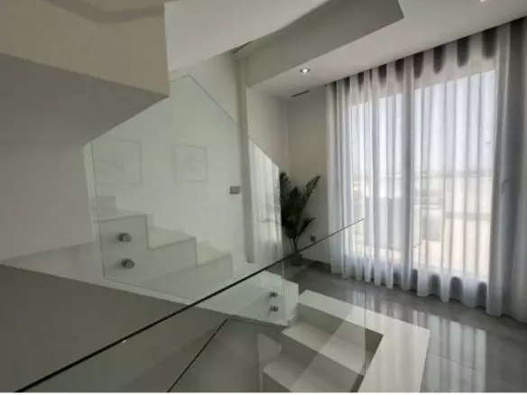 3-bedroom Villa In Torrevieja, Spain (197 M²)