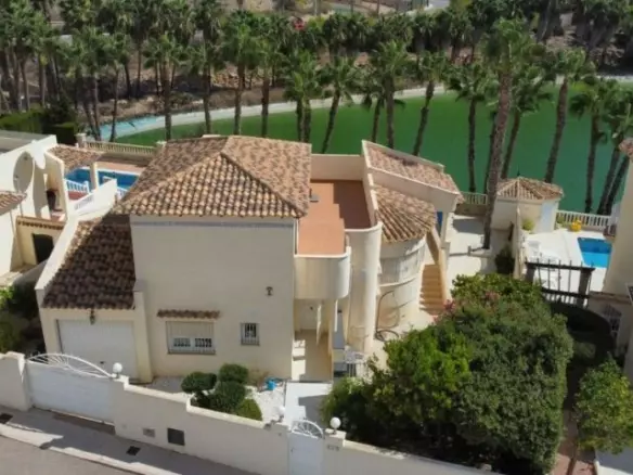 3-bedroom Villa In Orihuela Costa, Spain (132 M²)