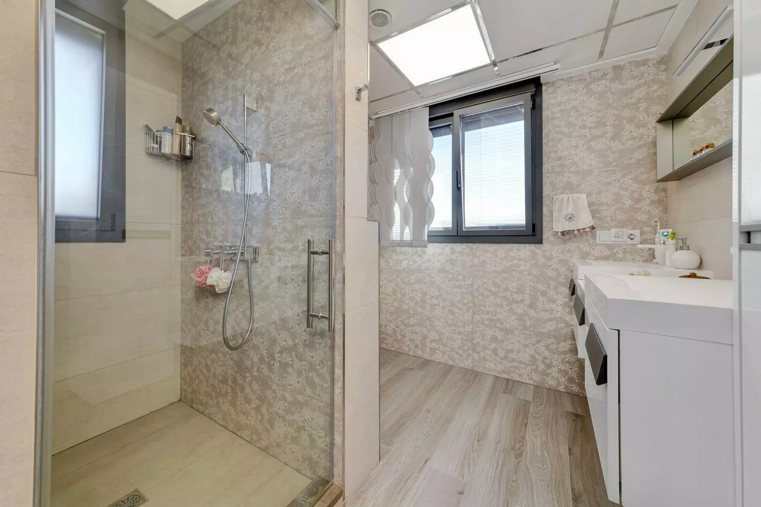 3-bedroom Villa In Torrevieja, Spain (393 M²)