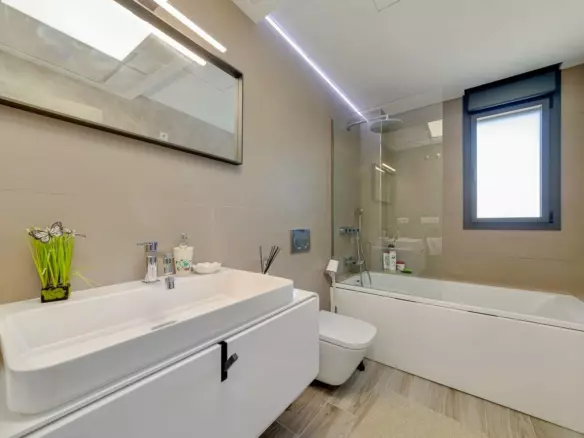 3-bedroom Villa In Torrevieja, Spain (393 M²)