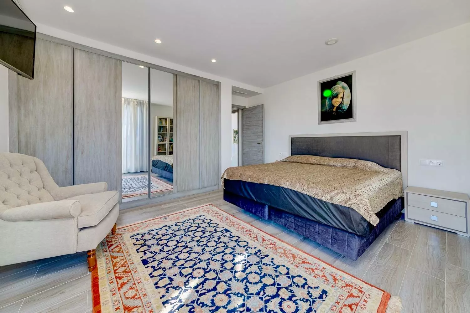 3-bedroom Villa In Torrevieja, Spain (393 M²)