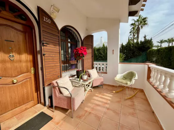 4-bedroom Villa In Villamartin, Spain (184 M²)