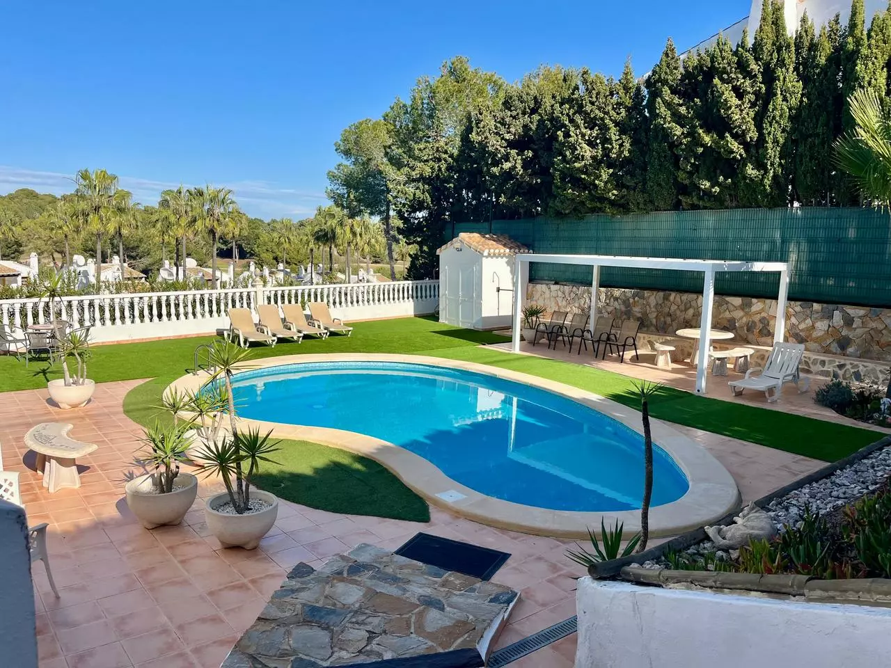 4-bedroom Villa In Villamartin, Spain (184 M²)
