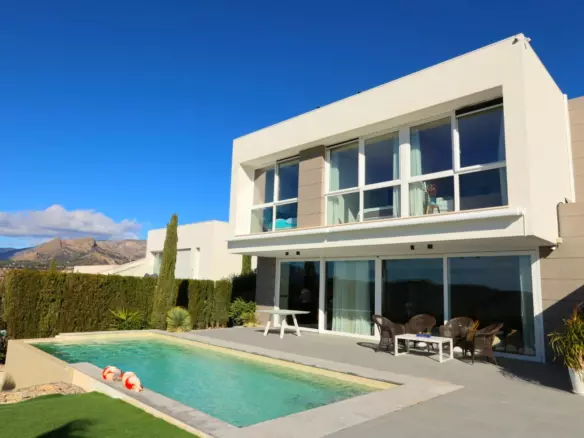 3-bedroom Villa In Finestrat, Spain (224 M²)