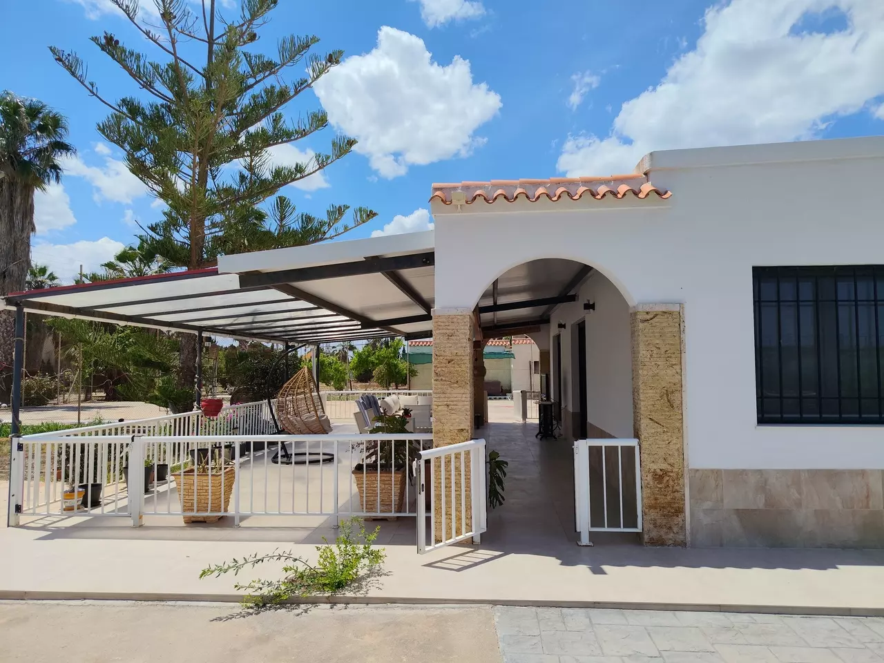 6-bedroom Villa In Los Montesinos, Spain (347 M²)
