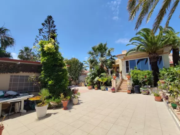 3-bedroom Villa In Ciudad Quesada, Spain (140 M²)