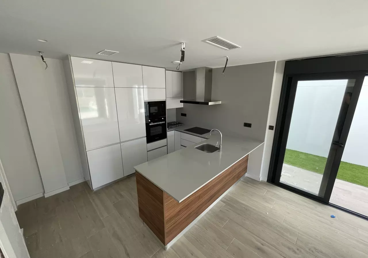 4-bedroom Apartment In Pilar De La Horadada, Spain (120 M²)