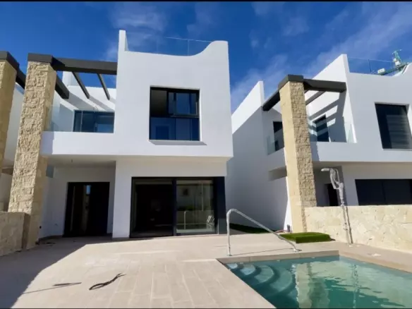 4-bedroom Apartment In Pilar De La Horadada, Spain (120 M²)
