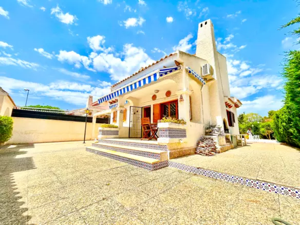 3-bedroom Villa In Orihuela Costa, Spain (144 M²)