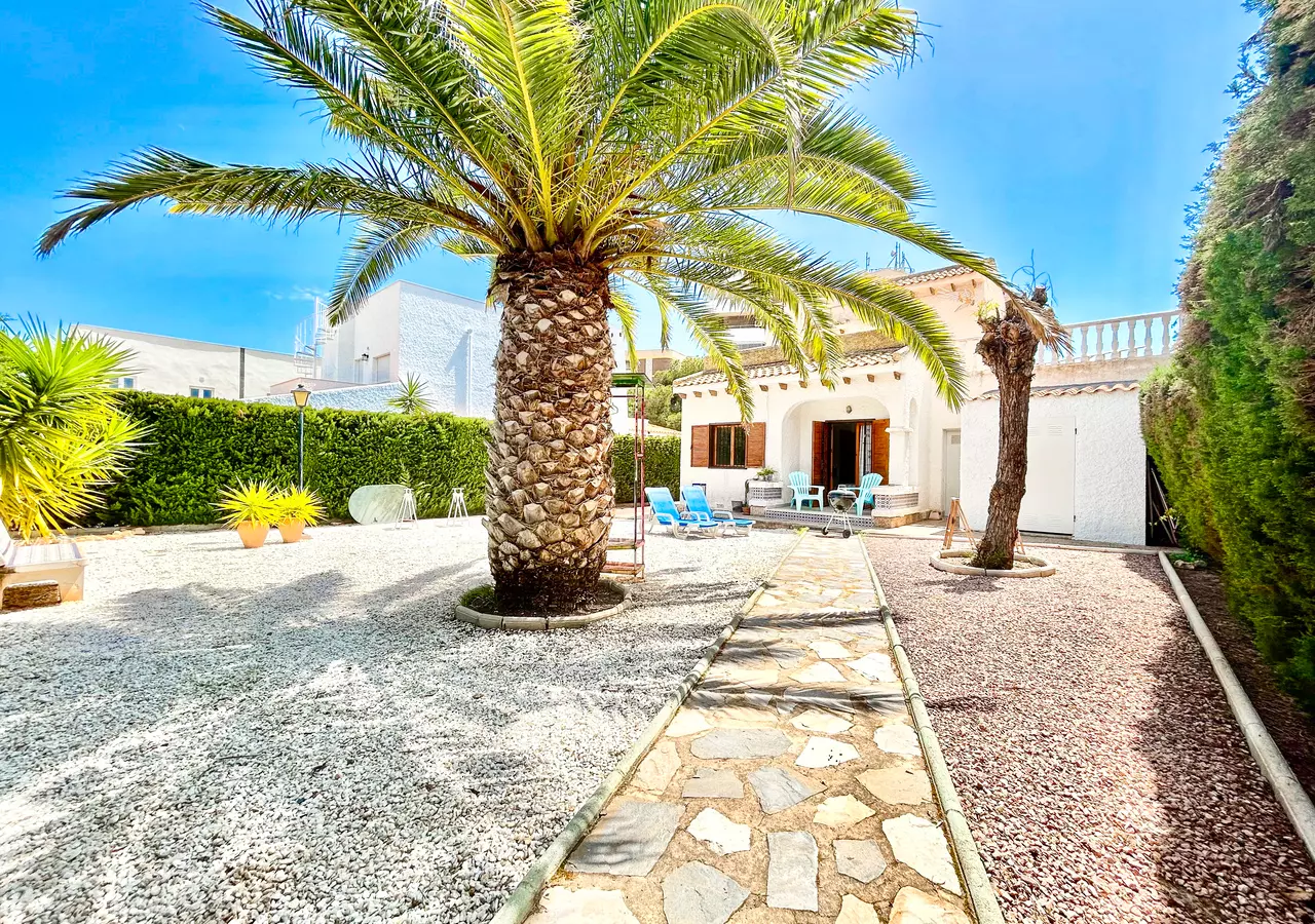 3-bedroom Villa In Orihuela Costa, Spain (144 M²)