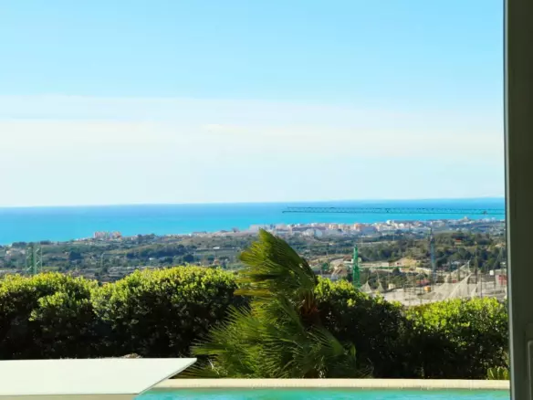 3-bedroom Villa In Finestrat, Spain (224 M²)