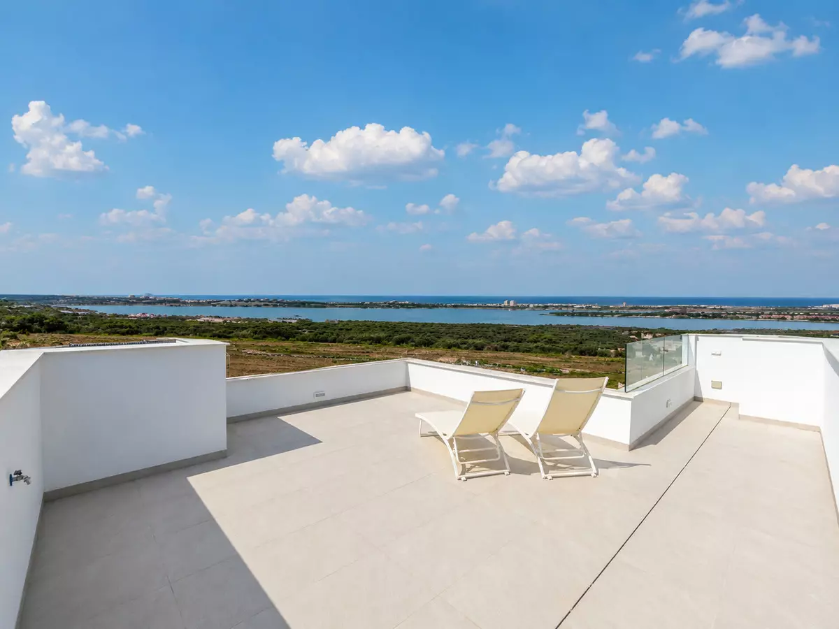 3-bedroom Villa In Orihuela, Spain (152 M²)
