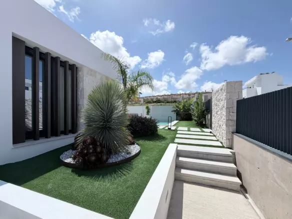 4-bedroom Villa In Rojales, Spain