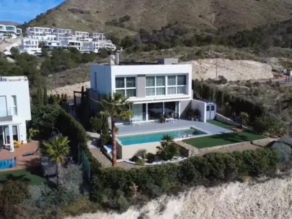 3-bedroom Villa In Finestrat, Spain (224 M²)