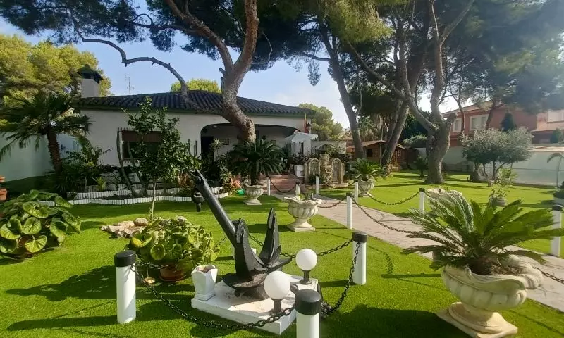 3-bedroom Villa In Orihuela Costa, Spain (250 M²)