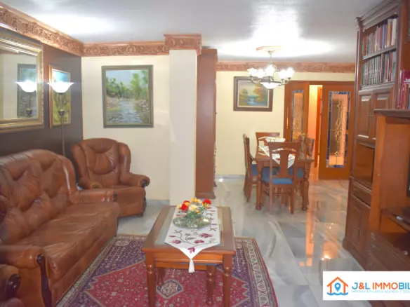 3-bedroom Apartment In Alicante, Spain (167 M²)