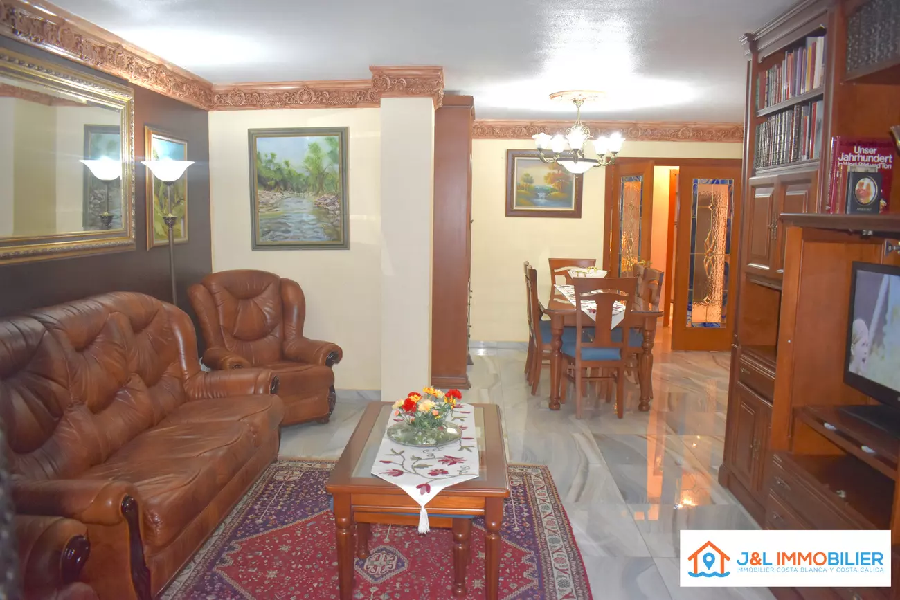 3-bedroom Apartment In Alicante, Spain (167 M²)