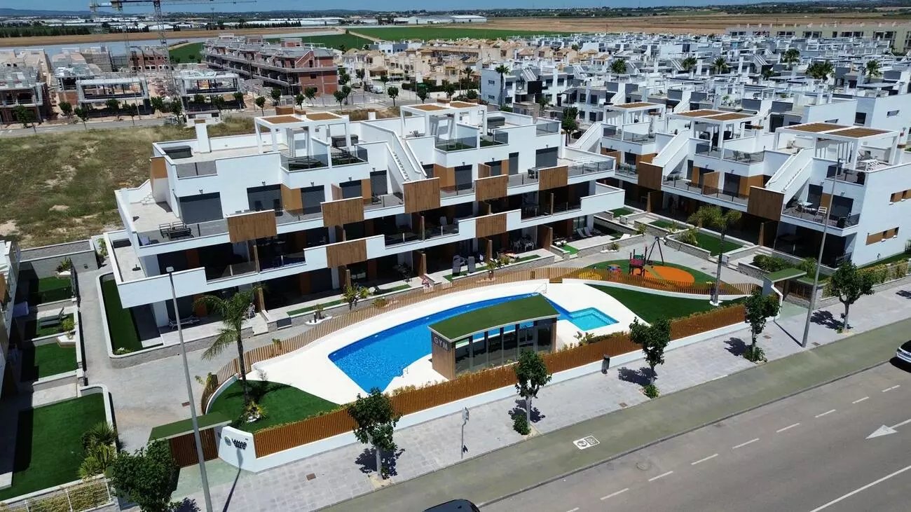 2-bedroom Apartment In Pilar De La Horadada, Spain (75 M²)