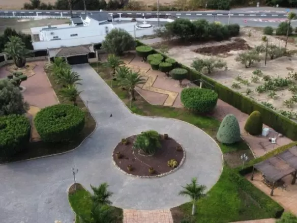 6-bedroom Villa In Elche, Spain (500 M²)