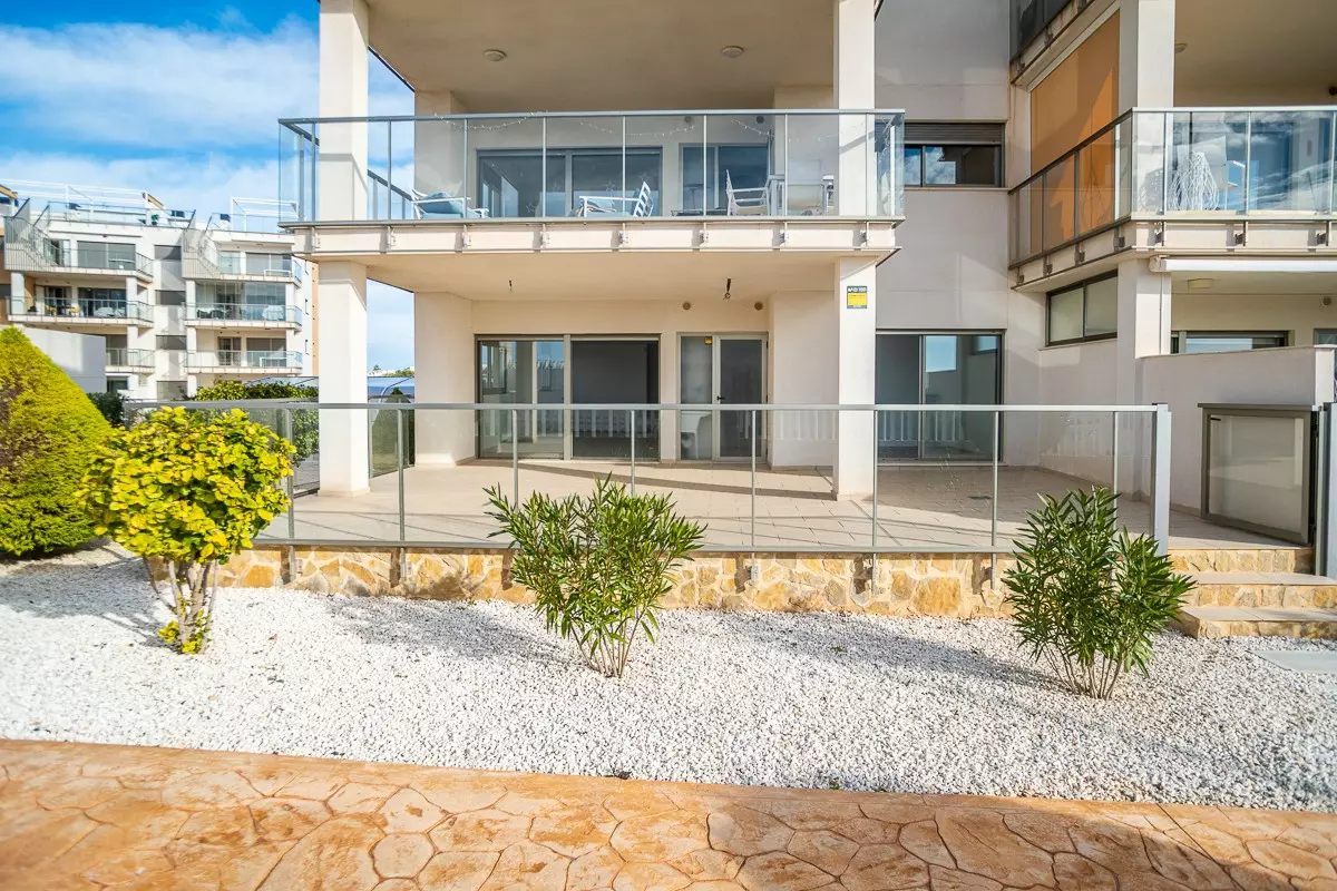 3-bedroom Apartment In Orihuela Costa, Spain (100 M²)