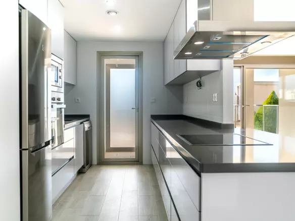 3-bedroom Apartment In Orihuela Costa, Spain (100 M²)