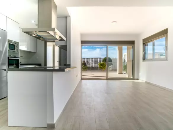 3-bedroom Apartment In Orihuela Costa, Spain (100 M²)