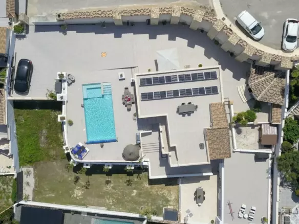 6-bedroom Villa In Ciudad Quesada, Spain (325 M²)