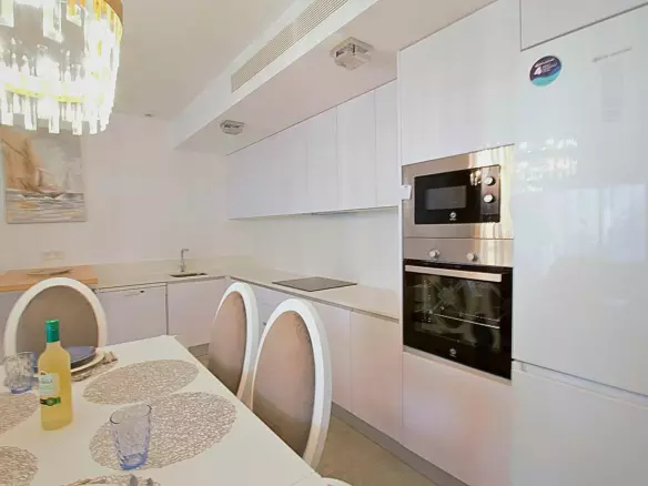 3-bedroom Apartment In Santa Pola, Spain (93 M²)
