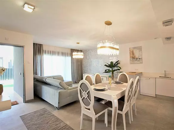 3-bedroom Apartment In Santa Pola, Spain (93 M²)